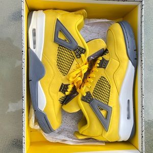 Air Jordan 4 “Lightning”